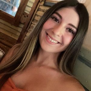 Meet your Posher, Michaela